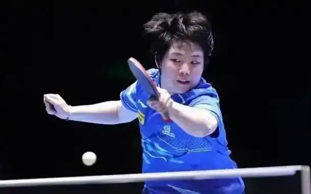 足球世界中 足球世界中