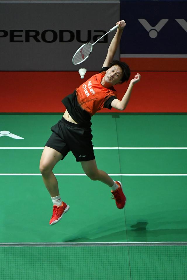 两人有着不 两人有着不