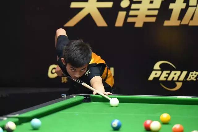 样高薪的球 样高薪的球