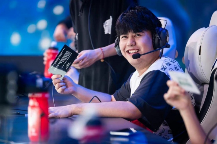 佳的团队精 佳的团队精